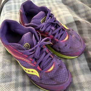Saucony Kinvara 4- Purple Althletic Shoe, US 7B EU 39.5
